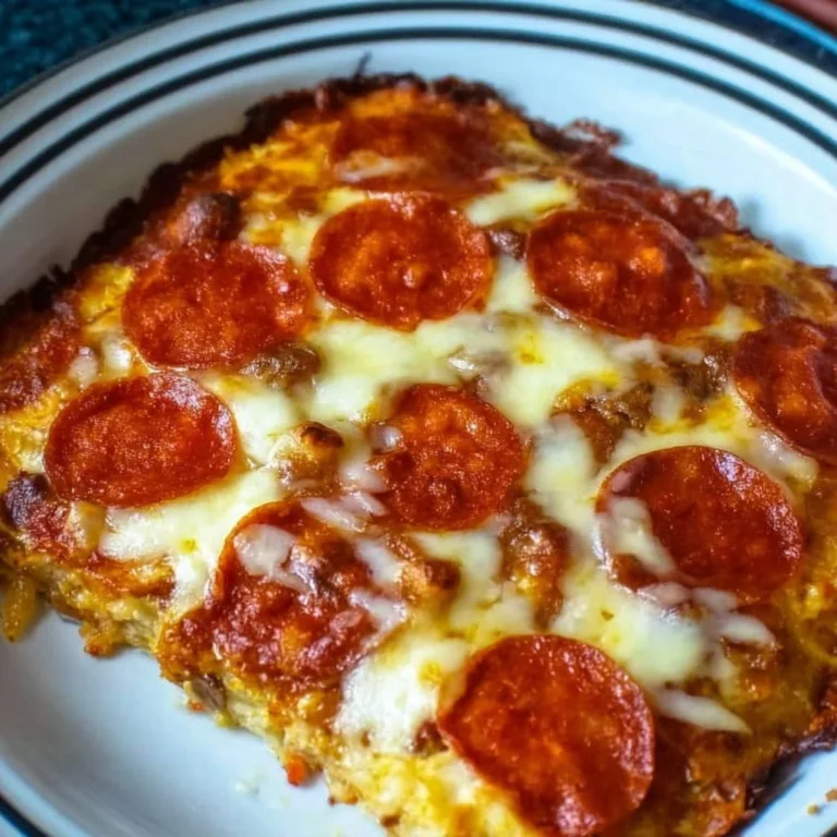 Keto pizza casserole recipe with low-carb ingredients